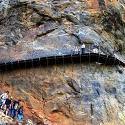 Climbing-Sigiriya-stairs-1024x682
